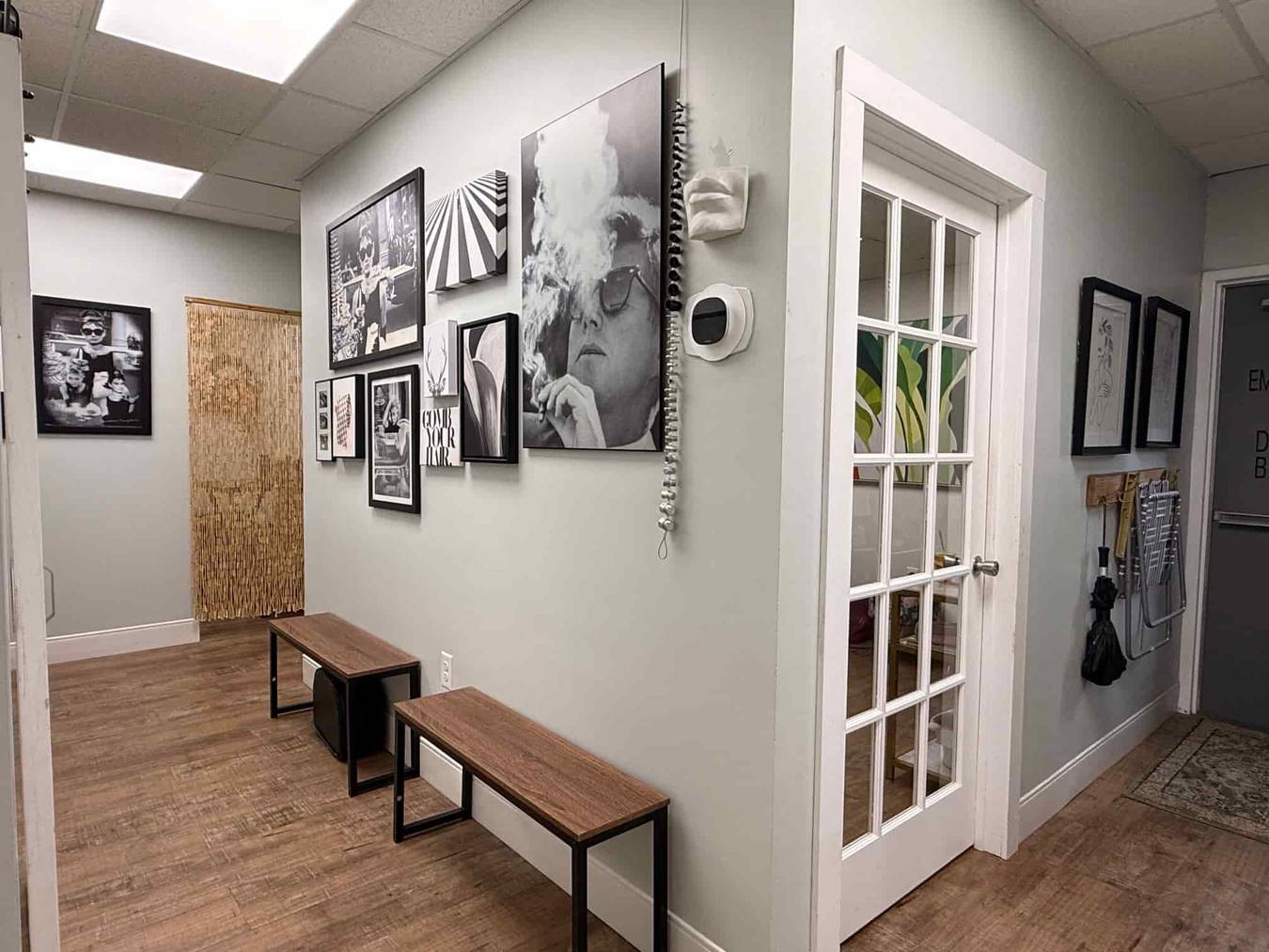 IMG_7093-min_webopt edge studios lounge